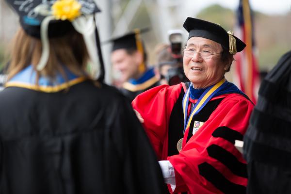 Image of Chancellor Yang at UCSB commencement